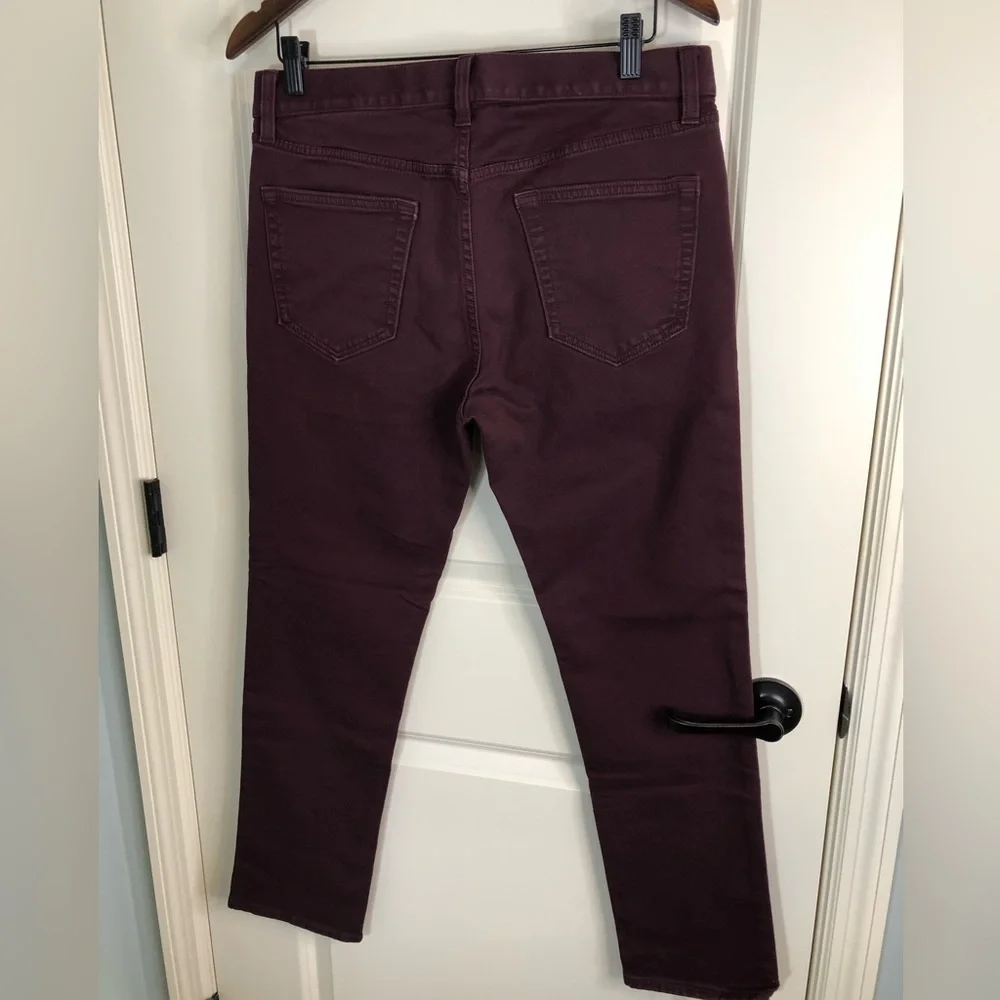Banana Republic Men’s Travelers Jeans. Blackberry Wine. Slim fit 32 X 30 - Picture 3 of 9